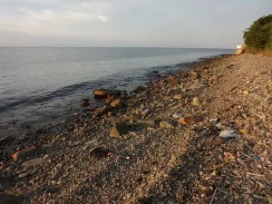 谷川漁港ゴロタ浜